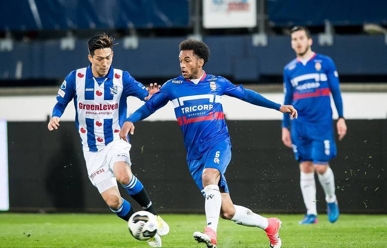 赛中两位球 赛中两位球