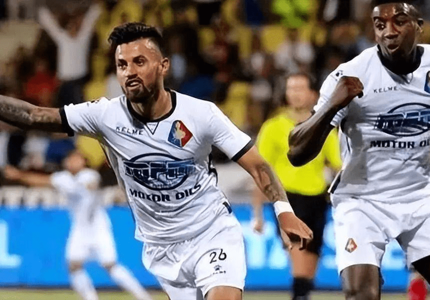 通过小组对 通过小组对