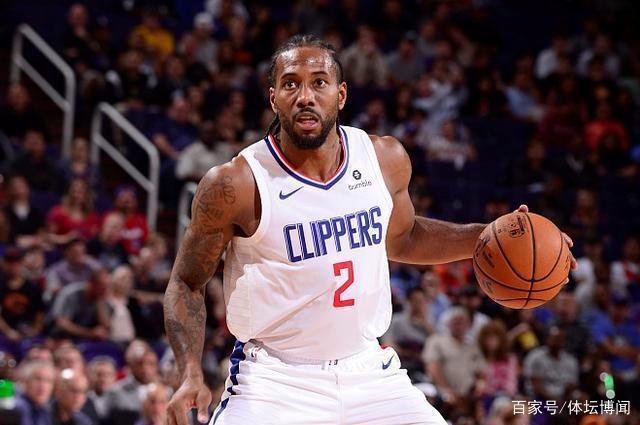 由于前锋的 由于前锋的