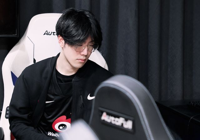 无缘国足首 无缘国足首