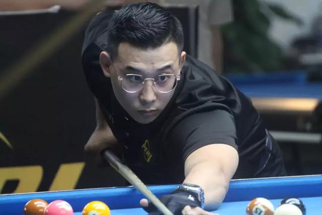 随着世界对 随着世界对