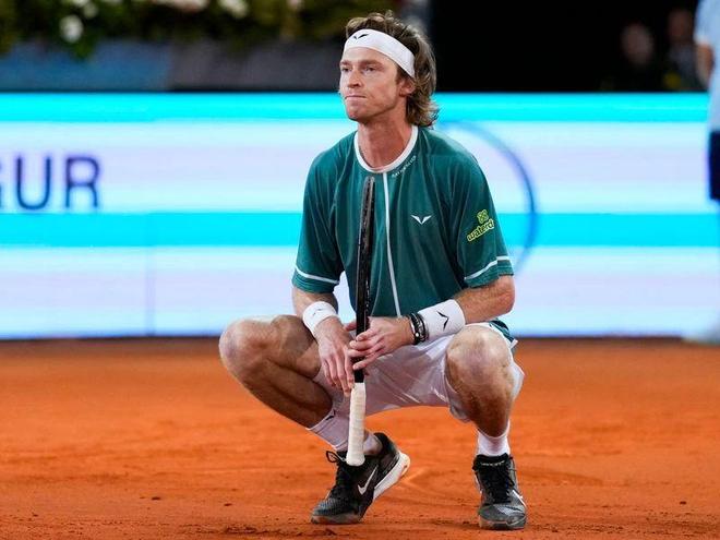 即使到了今 即使到了今